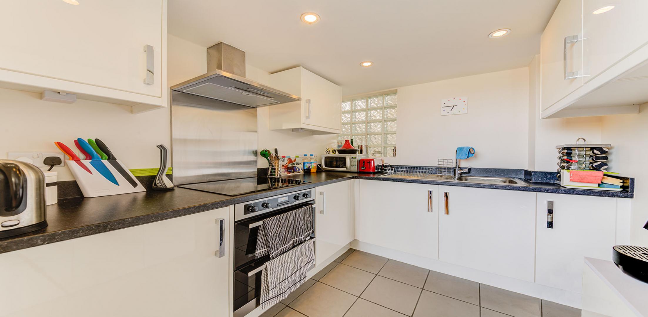 			Studio Apartment, 1 bath, 1 reception Flat			 Cooper Road, WILLESDEN GREEN/DOLLIS HILL